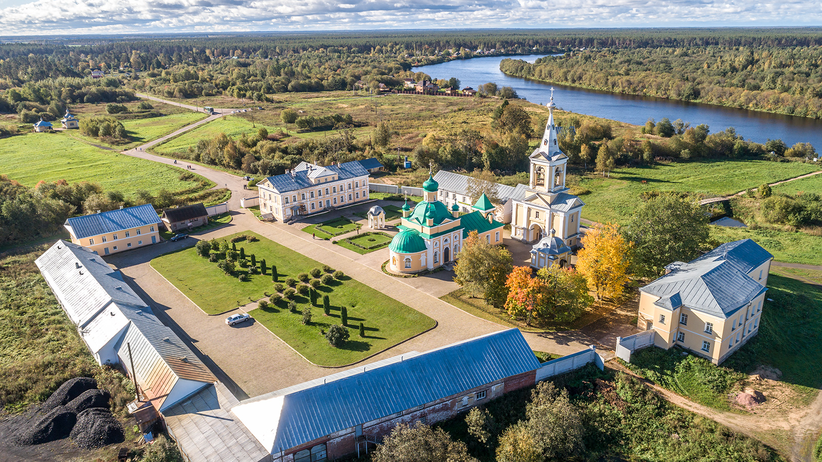 Свято-Троицкий Александро-Свирский монастырь, Свято-Введенский Оятский  монастырь, Тихвинский Богородичный Успенский монастырь 12-15 июля от 11000  руб.+ ЖД билеты — Паломнический центр Сергиево-Посадской епархии